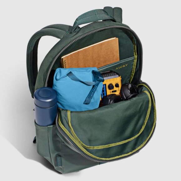 Away Active Backpack Forest Green 26L - Picture 4 of 4